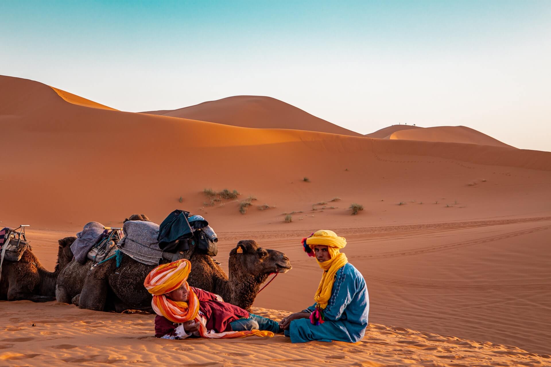 lets-go-2-morocco-marrackech-to-marrakech-via-sahara-desert